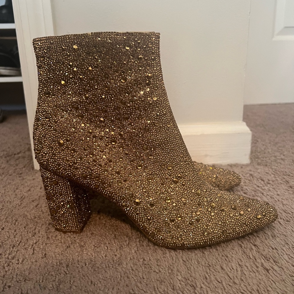 Betsey Johnson CADY Gold Zip-Up Booties Size 10